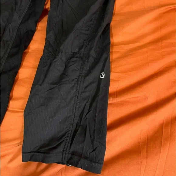 Women's Lululemon Dance Studio Midrise Black Cropped Pants - Picture 4 of 6
